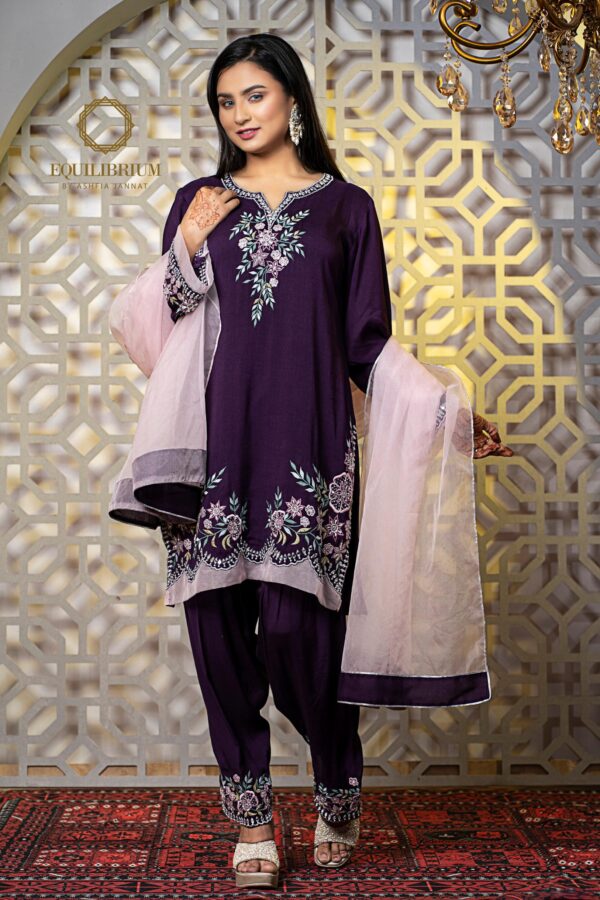 Cotton silk kameez with multi color embroidery on neck sleeve - Image 2