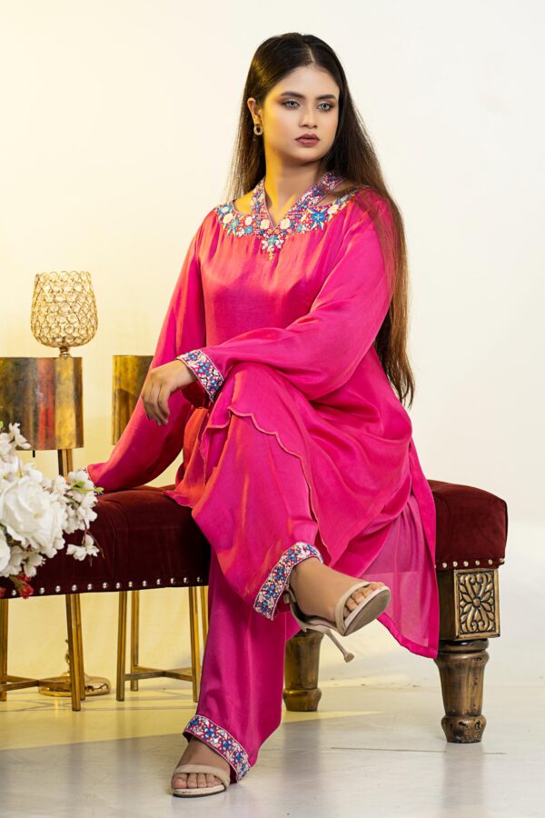 Embroidered work on neck and straps following with semi-Farsi pant - Image 2